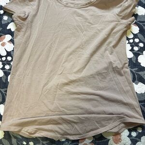 lululemon athletica Soft Beige Short Sleeve Tee